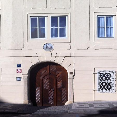 Apartment Dům U Černého beránka Praga Esterno foto