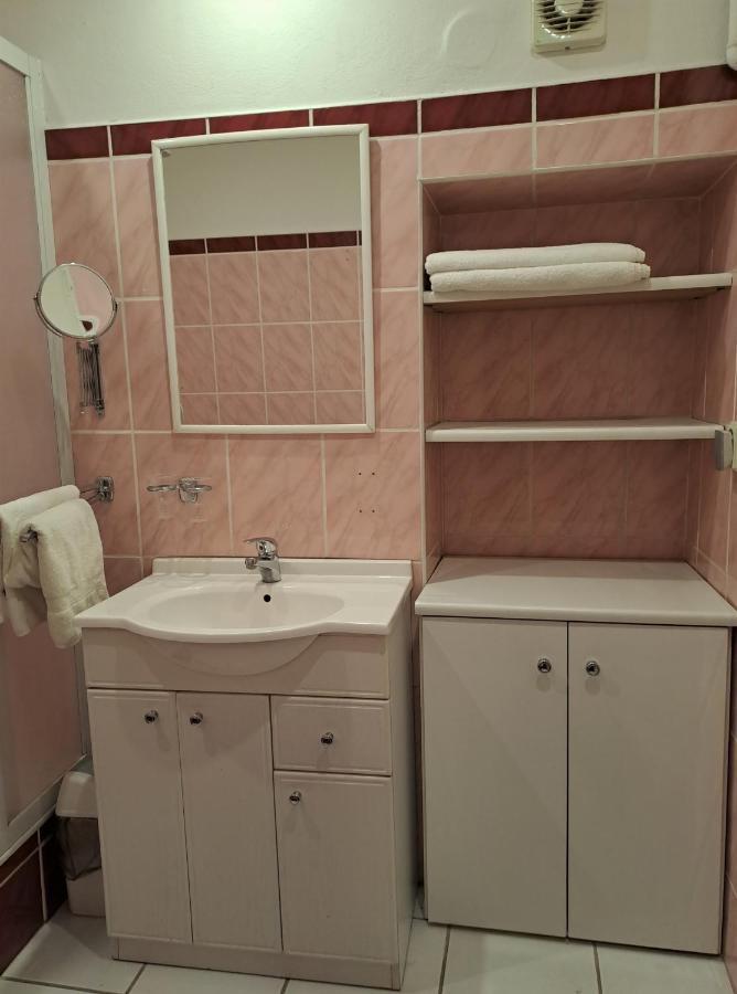 Apartment Dům U Černého beránka Praga Esterno foto