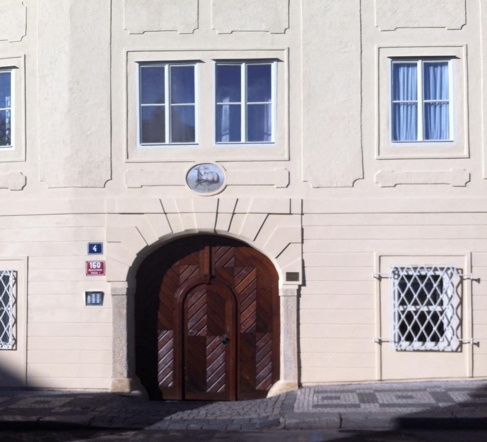 Apartment Dům U Černého beránka Praga Esterno foto